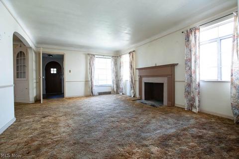17200 Libby Blvd, Maple Heights, OH 44137 photo 6