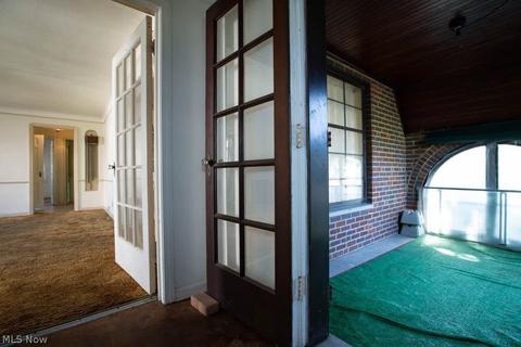 17200 Libby Blvd, Maple Heights, OH 44137 photo 3