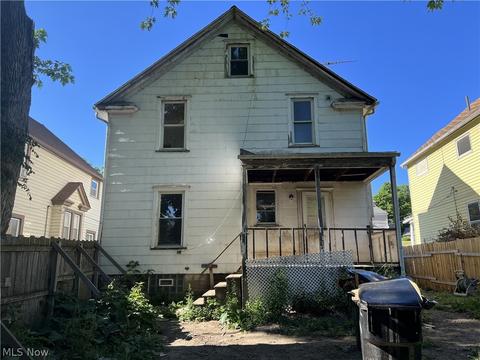 822 Broad St, Elyria, OH 44035 photo 3