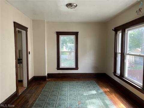 822 Broad St, Elyria, OH 44035 photo 4