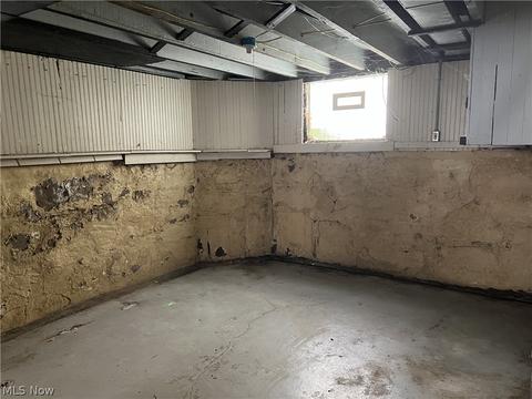 822 Broad St, Elyria, OH 44035 photo 16