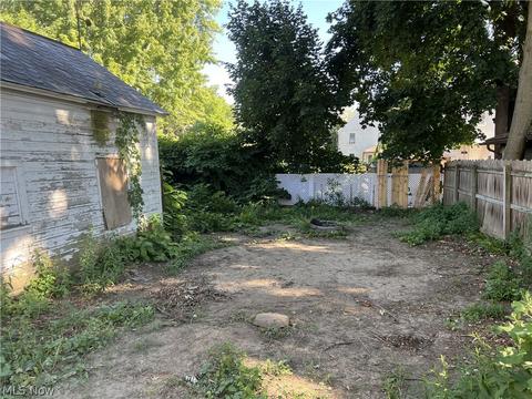 822 Broad St, Elyria, OH 44035 photo 20