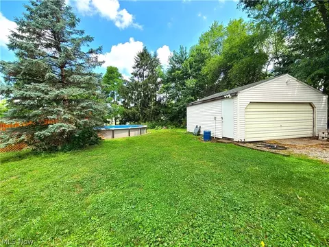 1815 Ronald Rd, Akron, OH 44312 photo 16
