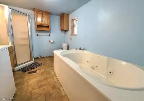 1815 Ronald Rd, Akron, OH 44312 photo 10