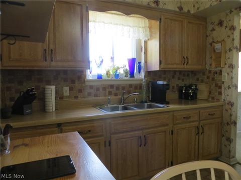 6650 State Rd, Parma, OH 44134 photo 8