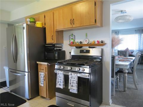 6650 State Rd, Parma, OH 44134 photo 9