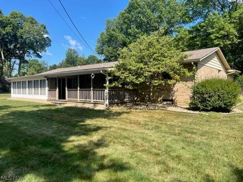 200 E 27th St, Dover, OH 44622 photo 4