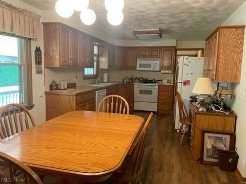 200 E 27th St, Dover, OH 44622 photo 8