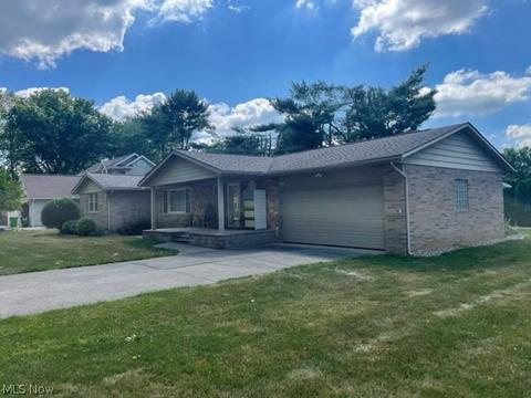 200 E 27th St, Dover, OH 44622 photo 2