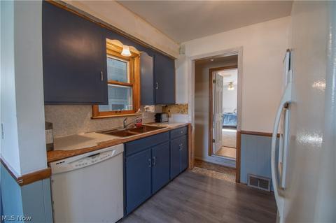2915 18th St NW, Canton, OH 44708 photo 9