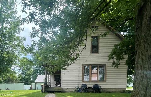 101 W Elm St, Edon, OH 43518 photo 1