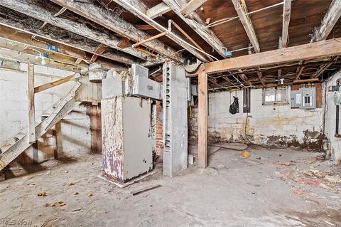 1104 Dayton St, Akron, OH 44310 photo 15