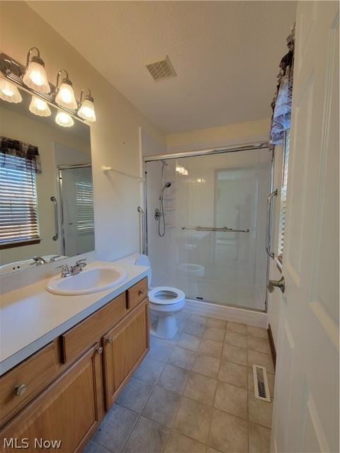 2261 Stonepath St, Lorain, OH 44052 photo 18