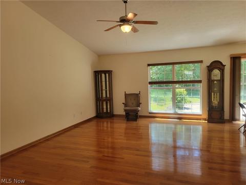 2261 Stonepath St, Lorain, OH 44052 photo 3