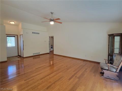 2261 Stonepath St, Lorain, OH 44052 photo 4