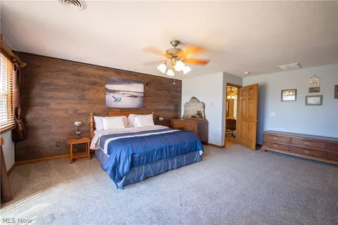 402 W Main St, Lagrange, OH 44050 photo 13