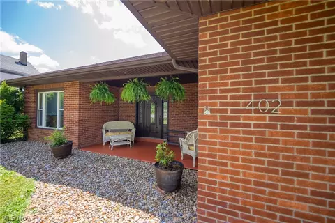 402 W Main St, Lagrange, OH 44050 photo 2