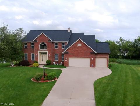 513 Sara Ln, Copley, OH 44321 photo 1