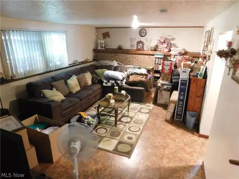 1721 Douglas Ave, Elyria, OH 44035 photo 10