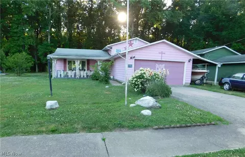 1721 Douglas Ave, Elyria, OH 44035 photo 2