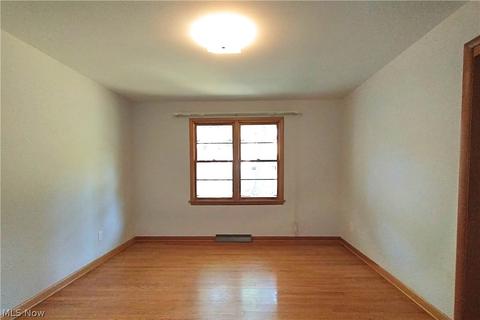 302 Vassar Ave, Elyria, OH 44035 photo 9