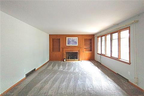 302 Vassar Ave, Elyria, OH 44035 photo 5