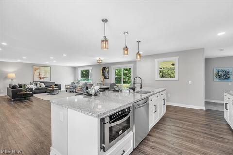 8317 Steeplechase Dr, Mentor, OH 44060 photo 9
