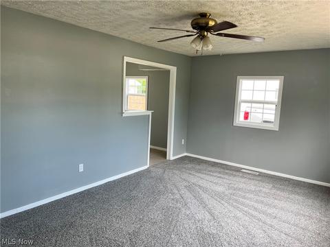 4220 Willow Ave, Lorain, OH 44055 photo 8