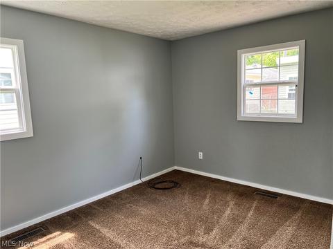 4220 Willow Ave, Lorain, OH 44055 photo 9