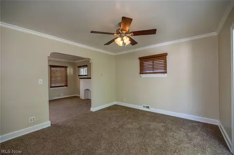 153 Longfellow St, Elyria, OH 44035 photo 17