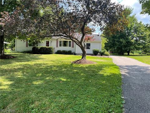 9318 N Main St, Windham, OH 44288 photo 3