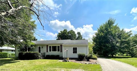 9318 N Main St, Windham, OH 44288 photo 1