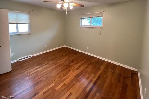 951 E 248th St, Euclid, OH 44123 photo 9