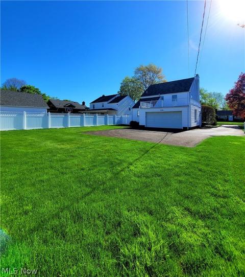 209 Harter Ave NW, Canton, OH 44708 photo 4