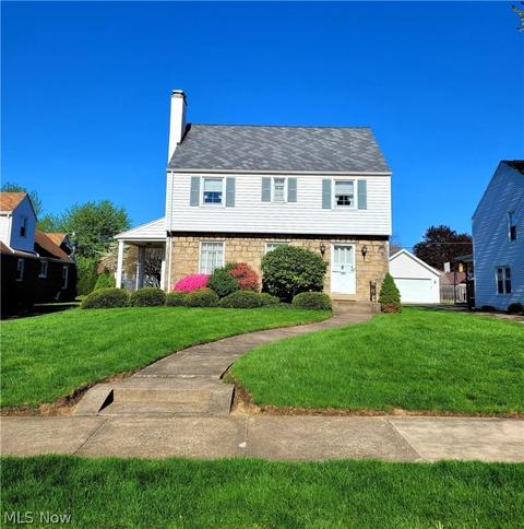 209 Harter Ave NW, Canton, OH 44708 photo 1