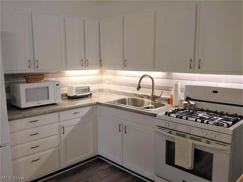 538 Case Ave, Elyria, OH 44035 photo 6