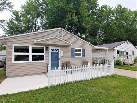538 Case Ave, Elyria, OH 44035 photo 2