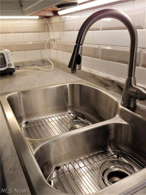 538 Case Ave, Elyria, OH 44035 photo 7