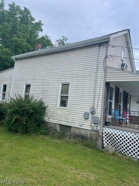 626 W 35th St, Ashtabula, OH 44004 photo 2