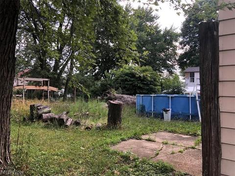 2340 3rd St SE, Canton, OH 44707 photo 2