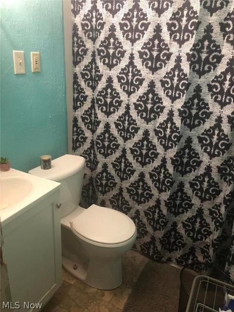 2340 3rd St SE, Canton, OH 44707 photo 8