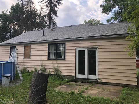 2340 3rd St SE, Canton, OH 44707 photo 3