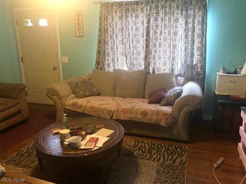 2340 3rd St SE, Canton, OH 44707 photo 5