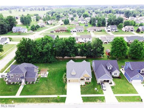 300 Garfield Dr, Lagrange, OH 44050 photo 3
