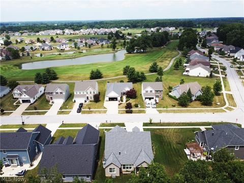 300 Garfield Dr, Lagrange, OH 44050 photo 2