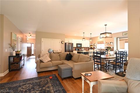 300 Garfield Dr, Lagrange, OH 44050 photo 9