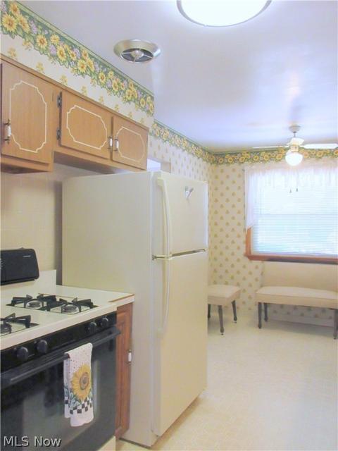 4415 Maplecrest Ave, Parma, OH 44134 photo 8