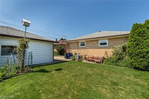 4183 Spring Crest Dr, Brooklyn, OH 44144 photo 18