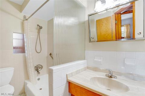 4183 Spring Crest Dr, Brooklyn, OH 44144 photo 13