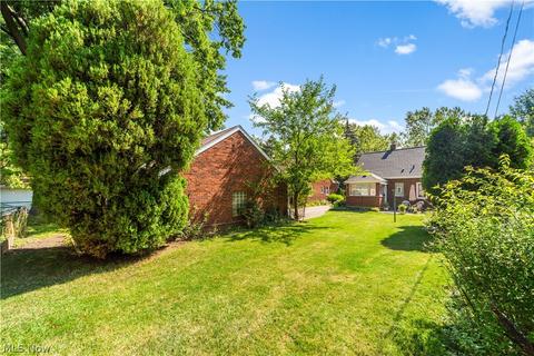 1980 E 228th St, Euclid, OH 44117 photo 4